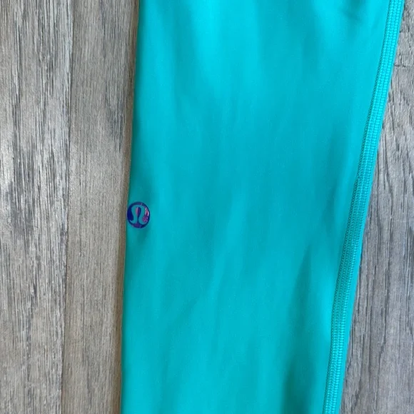 Lululemon Fast and Free High-Rise Crop 23" Maldives Green Size 2 - Picture 8 of 11